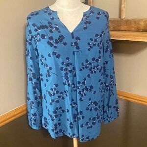 Blue Floral V-Neck Long Sleeve Blouse